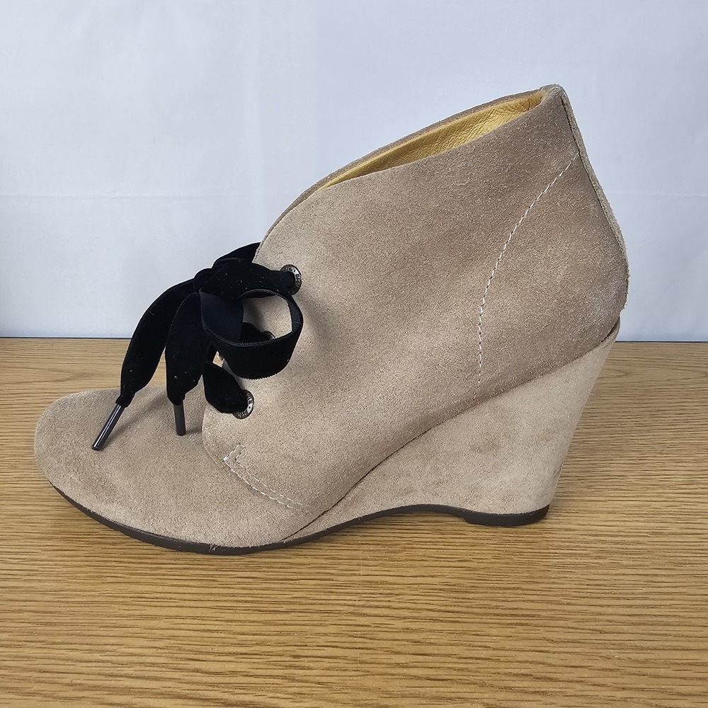 Anthropologie Bussola Enna Boot EU 39 US 8-8.5 Taupe Suede Lace Up Wedge Preppy - Picture 8 of 11